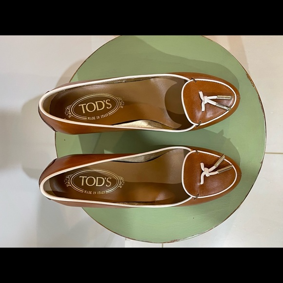 As new Tan leather Tod’s heels. 8.5cm heels. - Picture 5 of 5